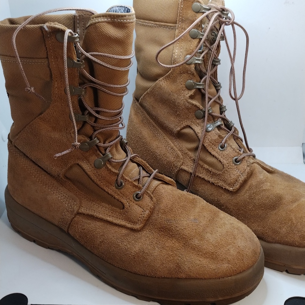 VIBRAM MILLITARY BOOT/ SLIP RESISTANT/ MID CALF/GORETEX 10W